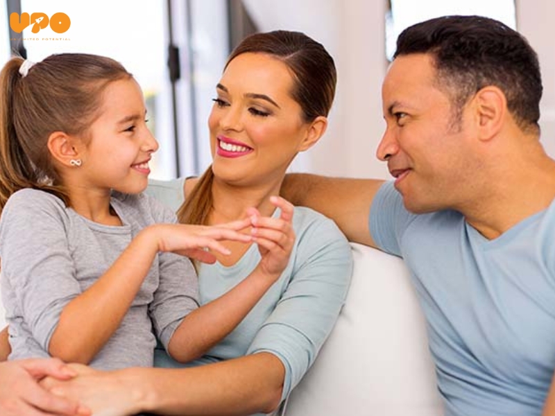4+ trò chơi rèn luyện kỹ năng lãnh đạo cho trẻ tại nhà 9 Phụ huynh nên tập trung vào việc lắng nghe và tôn trọng ý kiến của trẻ