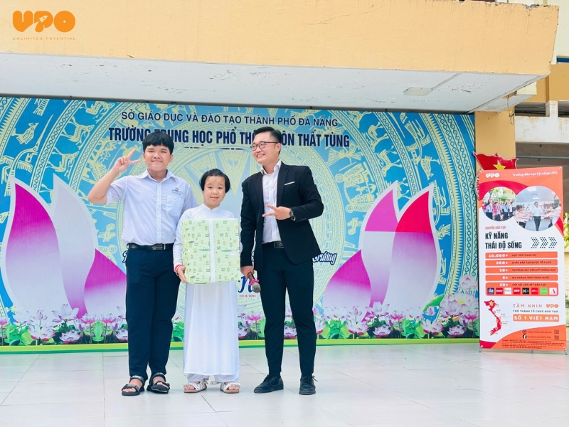 CHUYÊN ĐỀ “THIẾT LẬP MỤC TIÊU - CHỦ ĐỘNG TRONG HỌC TẬP” TẠI TRƯỜNG THPT TÔN THẤT TÙNG – ĐÀ NẴNG 3 Nội dung hấp dẫn, giá trị được Thấy Trần Quang Tùng chia sẻ