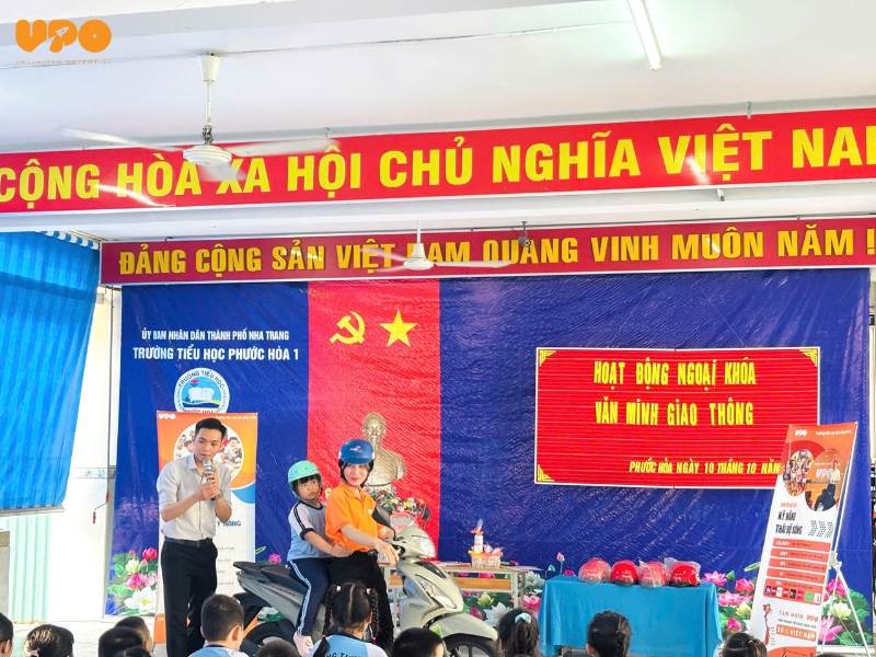 Hoạt động trò chơi thú vị để khơi dậy sự hứng thú và tương tác của các em học sinh