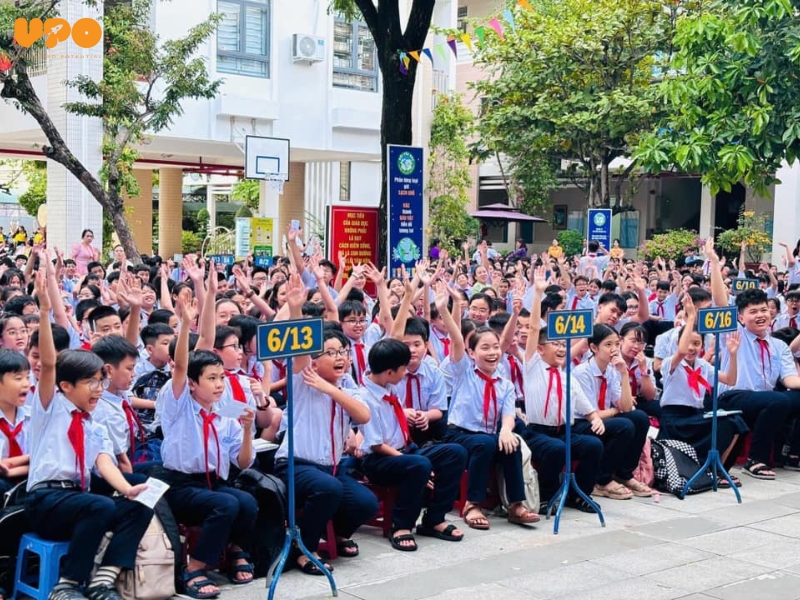 Hoạt động trò chơi và câu chuyện thực tế giúp trẻ hào hứng tham gia