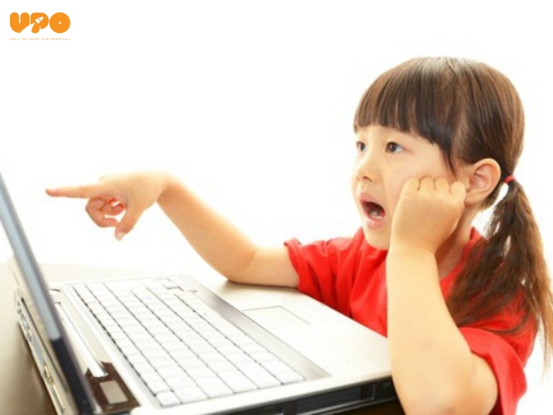 4 Điều cha mẹ cần biết để giúp con an toàn trên mạng xã hội 3 Dạy trẻ về bảo mật thông tin cá nhân