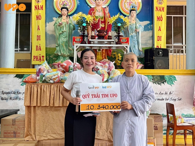 Trung thu ấm áp lan tỏa yêu thương tại chùa Lộc Thọ, Nha Trang - UPO 3 Một chút tấm lòng UPO gửi tặng tới các bạn nhỏ chùa Lộc Thọ
