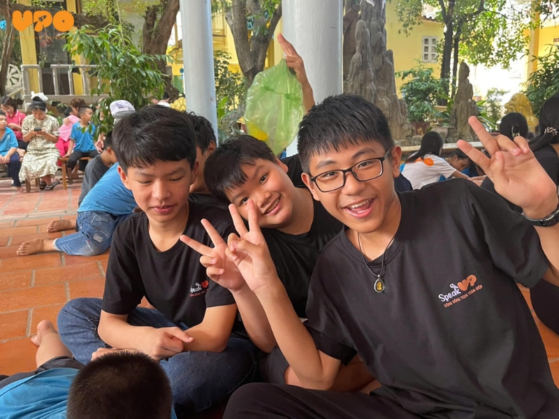 Trung thu ấm áp lan tỏa yêu thương tại chùa Lộc Thọ, Nha Trang - UPO 4 Các bạn cộng đồng Speak UP rất hào hứng khi tham gia buổi ngoại khóa ý nghĩa này